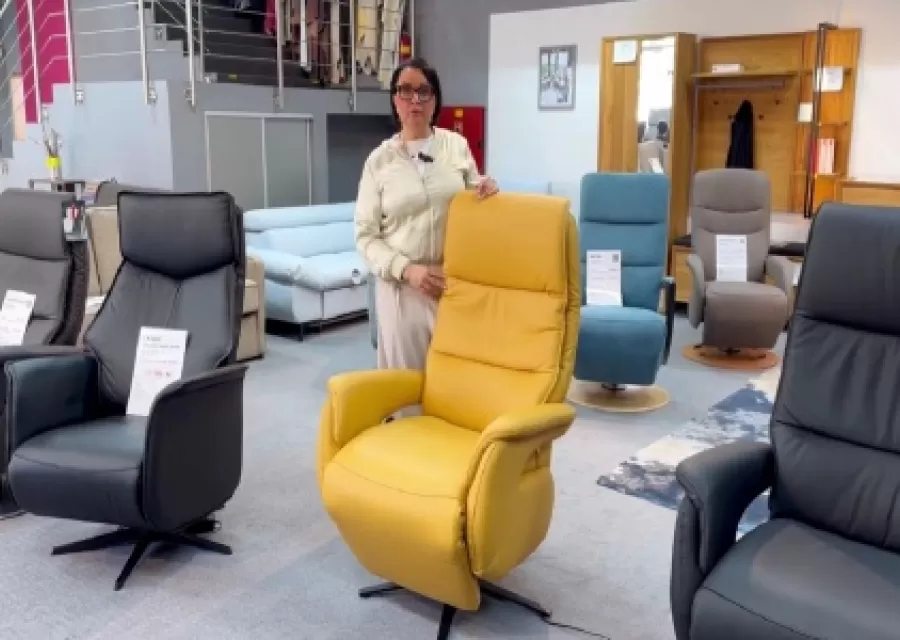 SITZGEFÜHL Luxusní kožené relaxační křeslo: Manuální i elektrické polohování
